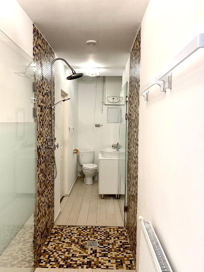 Republique Family Apartment Braşov Dış mekan fotoğraf