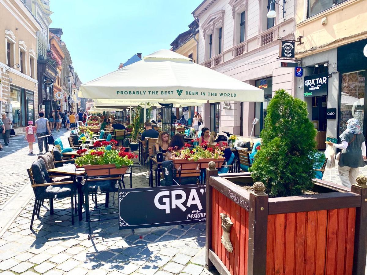 Republique Family Apartment Braşov Dış mekan fotoğraf